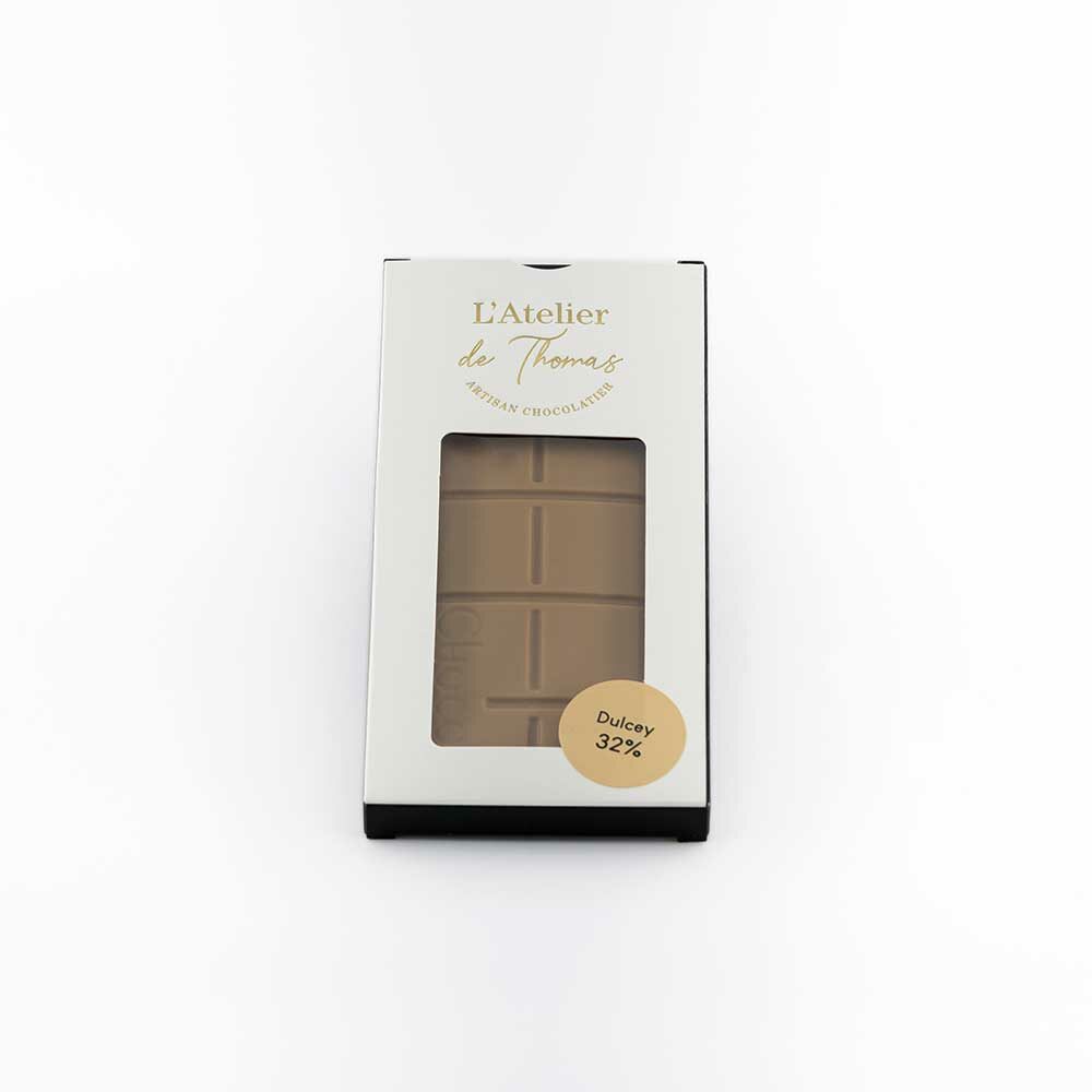 Tablette artisanale de chocolat blond créée par l'Atelier de Thomas